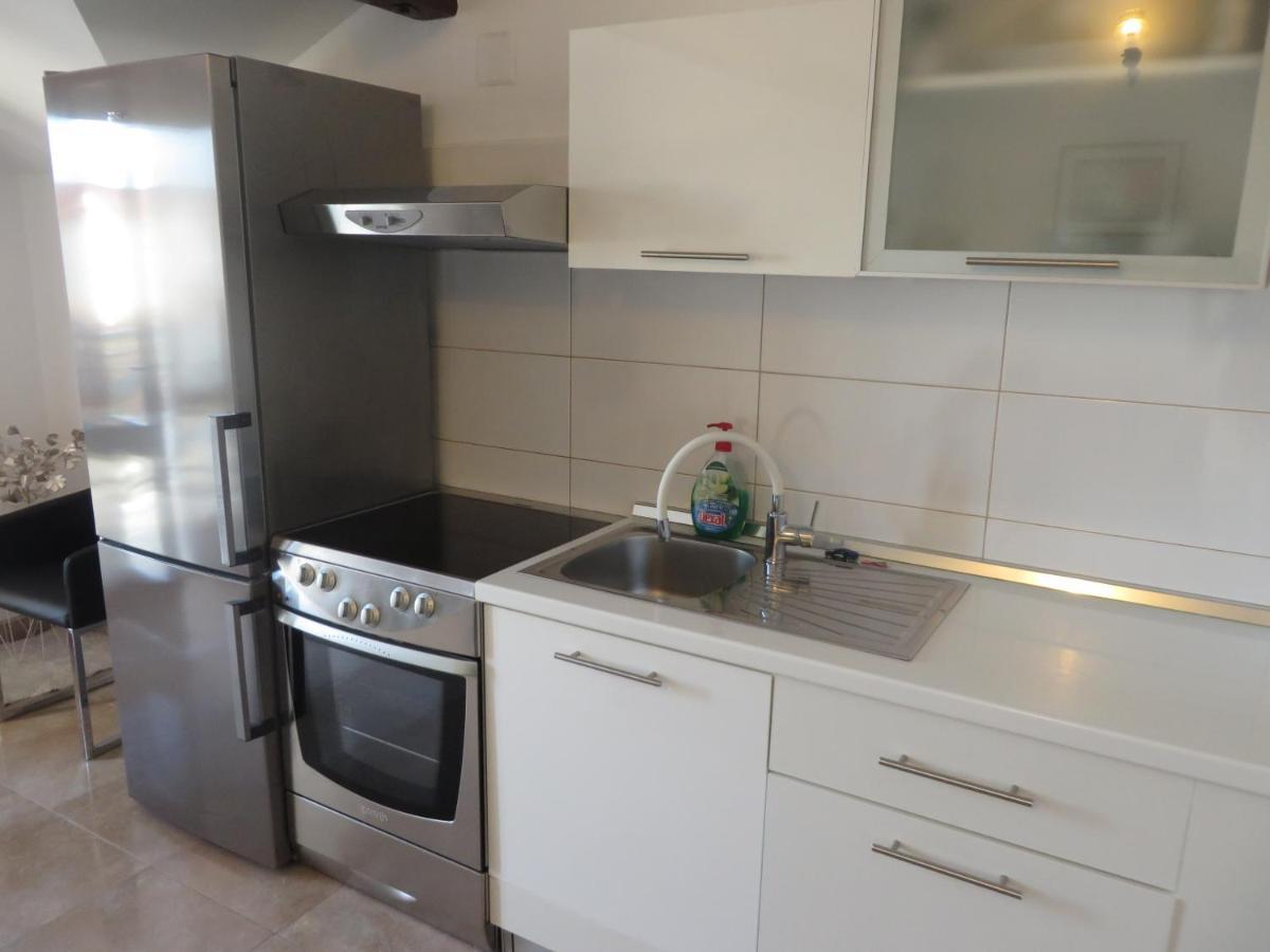 Apartments Tonka Pakoštane Eksteriør bilde