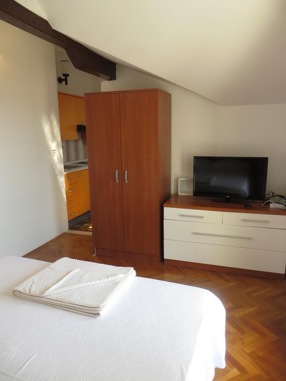 Apartments Tonka Pakoštane Rom bilde